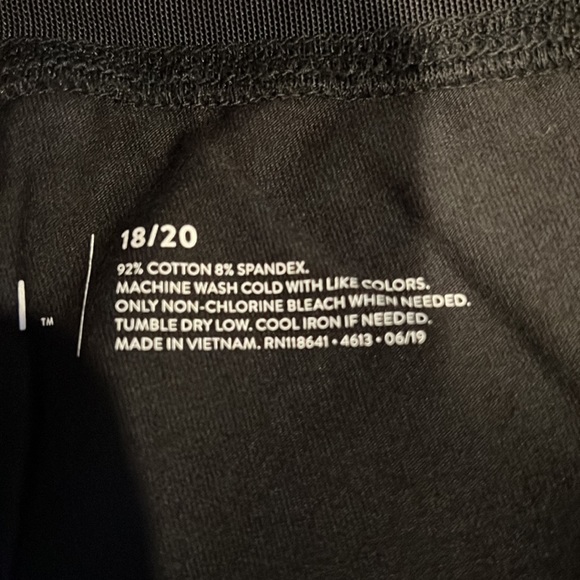 NWT! Livi Tummy Control Leggings - Picture 6 of 6